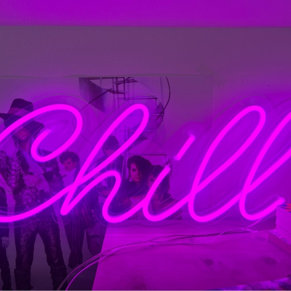 Neon “Chill” Sign - Picture 2 of 3